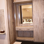 1bed-radhamngal-room1
