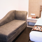 1bed-radhamngal-room4