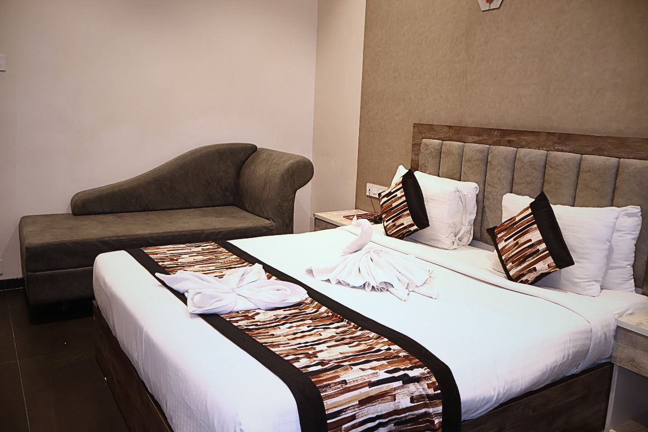 1bed-radhamngal-room7